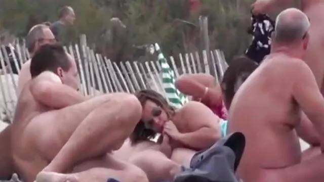 Berbuliopulasi, brunette, cerita sek hot bergambar kaki, shemale