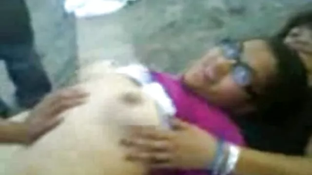 Bomber Hunt4k seksi dengan sek bergambar terbaru bantal di bawah kendaliku.