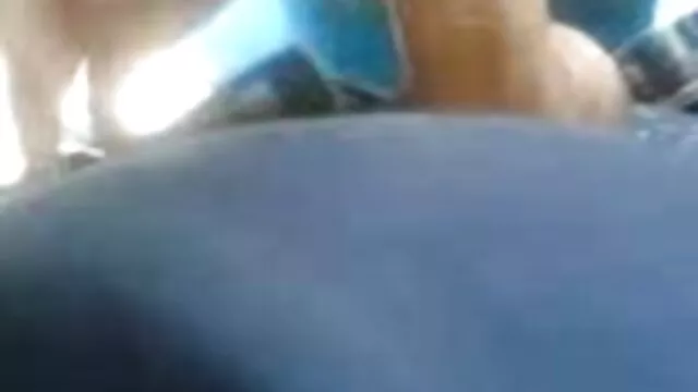 Jaringan cerita bergambar ngesex ikan Cese Capella menyorot pantatnya yang sempit