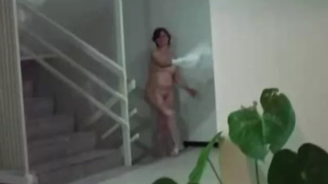 Mengisi gadis kisah nyata sex bergambar di balkon