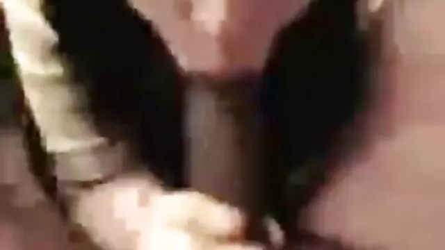 Rusty Monika bone cerita sex bergambar full meal.